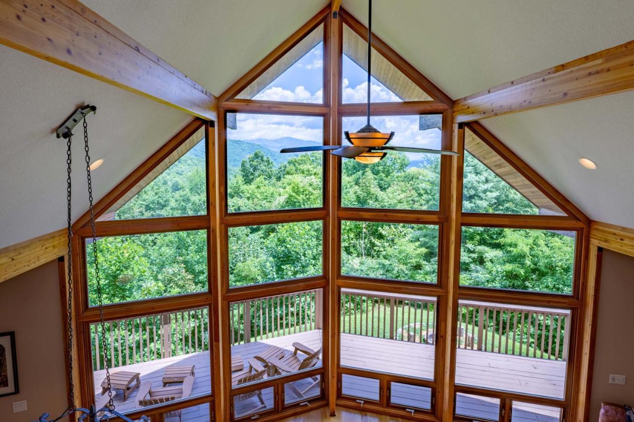 --Mountain Chalet Getaway With Breathtaking View Next To Tail Of Dragon-- Villa Robbinsville Exterior photo